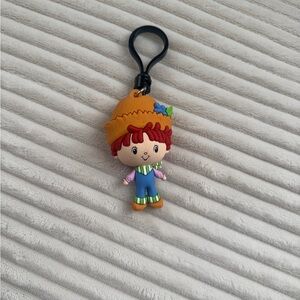 Huckleberry Pie from the Strawberry Shortcake series key chain, bag clip